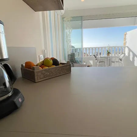 Eleonor S Пуэрто Рико