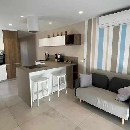 Eleonor S Апартаменты