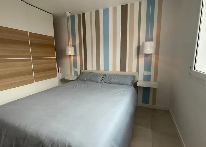Eleonor S Apartament *